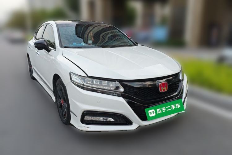 Used Honda Spirior 2017 2.4L Luxury Edition Front Right 45 Deg