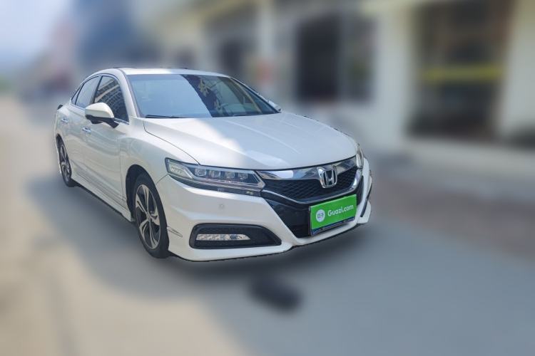 Used Honda Spirior 2017 2.4L Luxury Edition Front Right 45 Deg