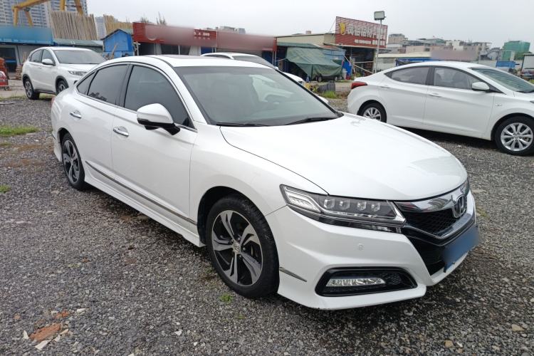 Used Honda Spirior 2017 2.4L Luxury Edition Front Right 45 Deg