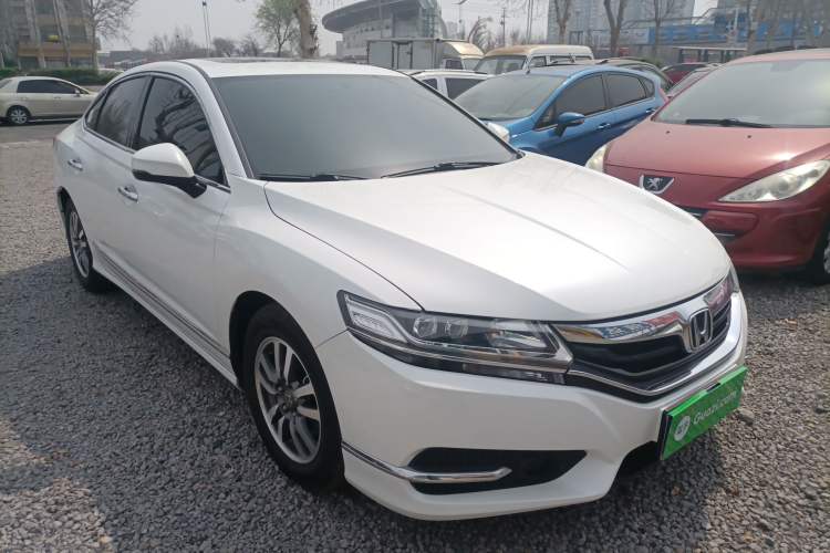 Used Honda Spirior 2017 2.0L Classic Edition Front Right 45 Deg