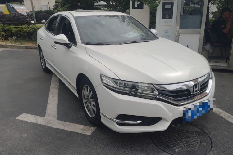Used Honda Spirior 2017 2.0L Classic Edition Front Right 45 Deg