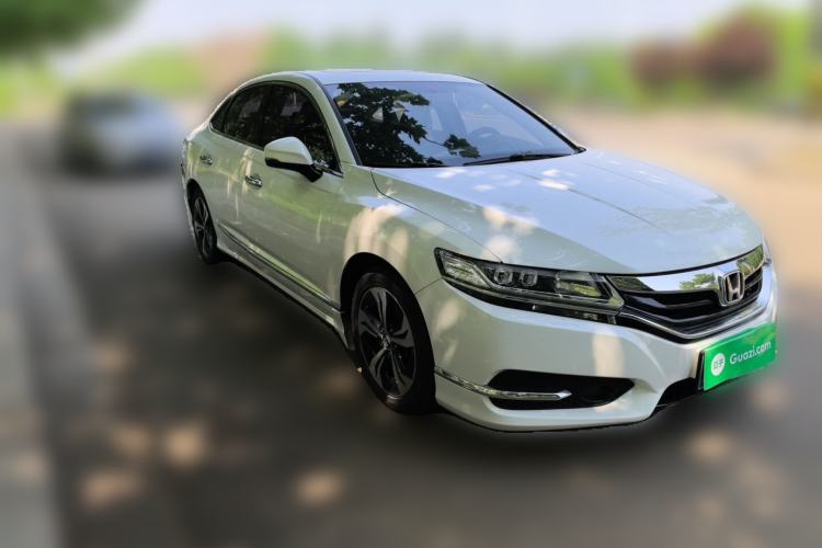 Used Honda Spirior 2017 2.0L Classic Edition Front Right 45 Deg