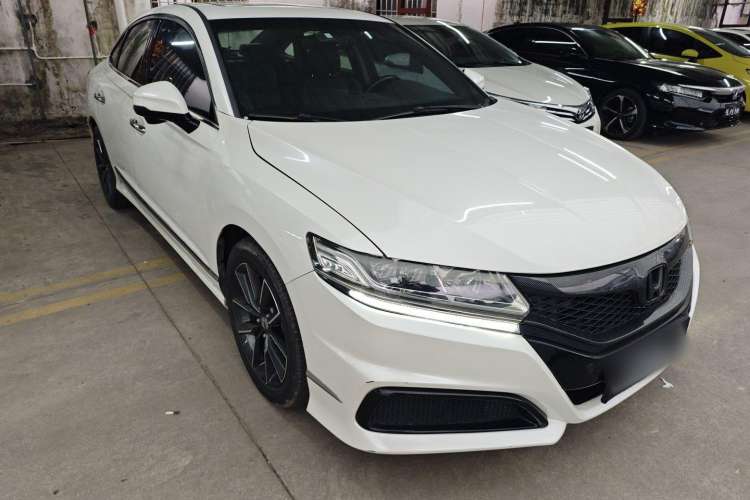Used Honda Spirior 2017 2.0L Comfort Edition Front Right 45 Deg