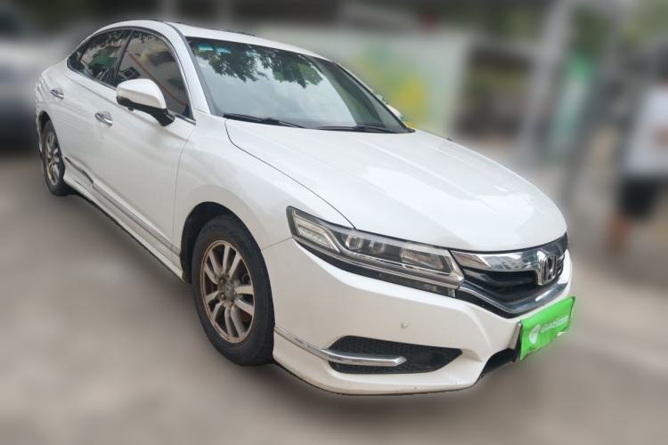 Used Honda Spirior 2017 2.0L Classic Edition Front Right 45 Deg