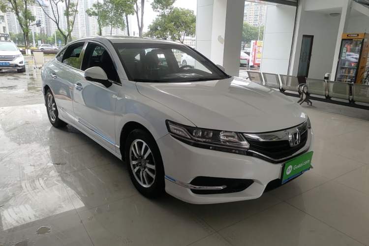 Used Honda Spirior 2017 2.0L Classic Edition Front Right 45 Deg