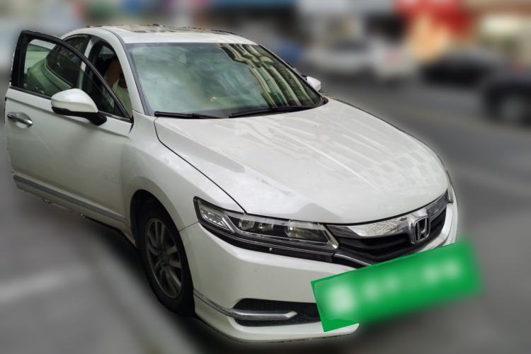Used Honda Spirior 2017 2.0L Classic Edition Front Right 45 Deg