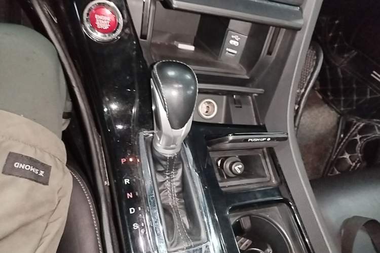 Used Honda Spirior 2017 2.0L Comfort Edition Gear Lever