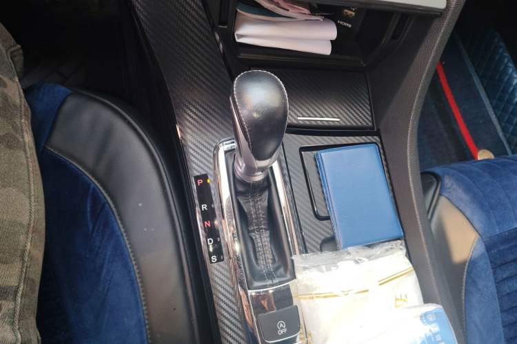 Used Honda Spirior 2017 2.0L Classic Edition Gear Lever