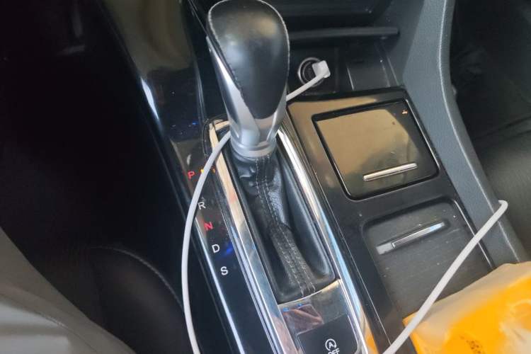 Used Honda Spirior 2017 2.0L Classic Edition Gear Lever