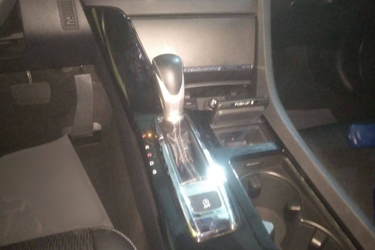 Used Honda Spirior 2017 2.0L Classic Edition Gear Lever