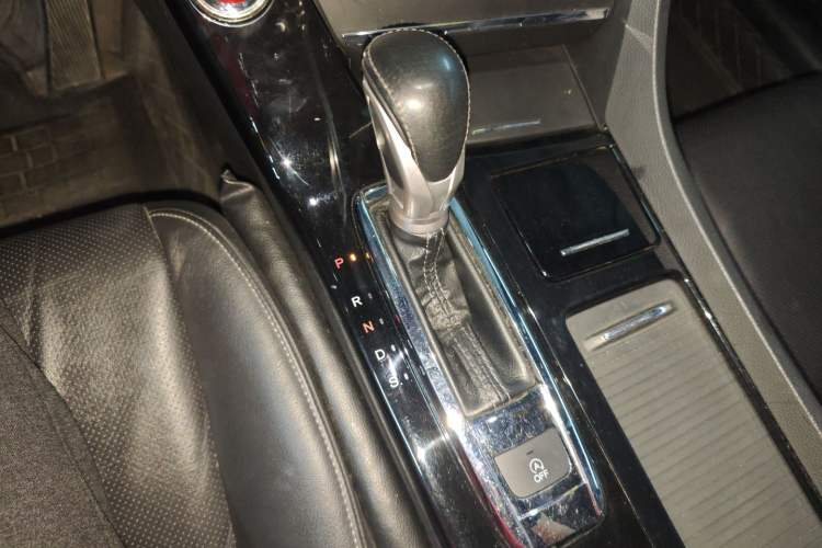 Used Honda Spirior 2017 2.0L Comfort Edition Gear Lever