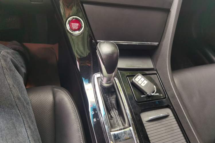 Used Honda Spirior 2017 2.4L Luxury Edition Gear Lever