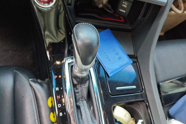 Used Honda Spirior 2017 2.4L Luxury Edition Gear Lever