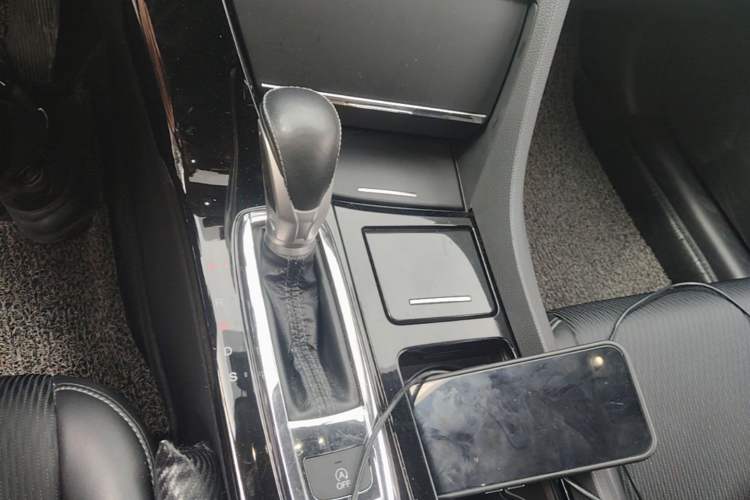 Used Honda Spirior 2017 2.0L Classic Edition Gear Lever