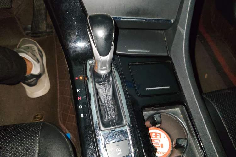 Used Honda Spirior 2017 2.0L Classic Edition Gear Lever