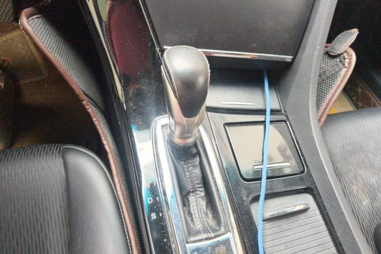Used Honda Spirior 2017 2.0L Classic Edition Gear Lever