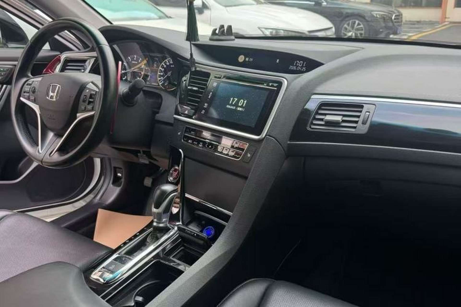 Used Honda Spirior 2017 2.4L Luxury Edition Interior 3