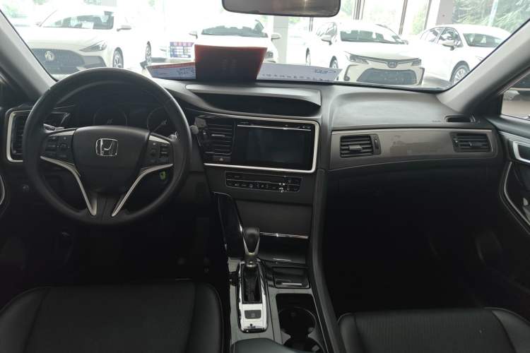 Used Honda Spirior 2017 2.0L Classic Edition Interior 3