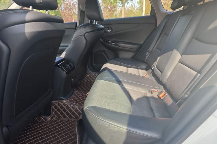 Used Honda Spirior 2017 2.0L Classic Edition Interior 5
