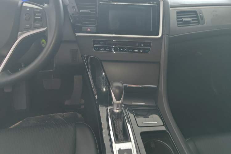 Used Honda Spirior 2017 2.0L Classic Edition Interior 5