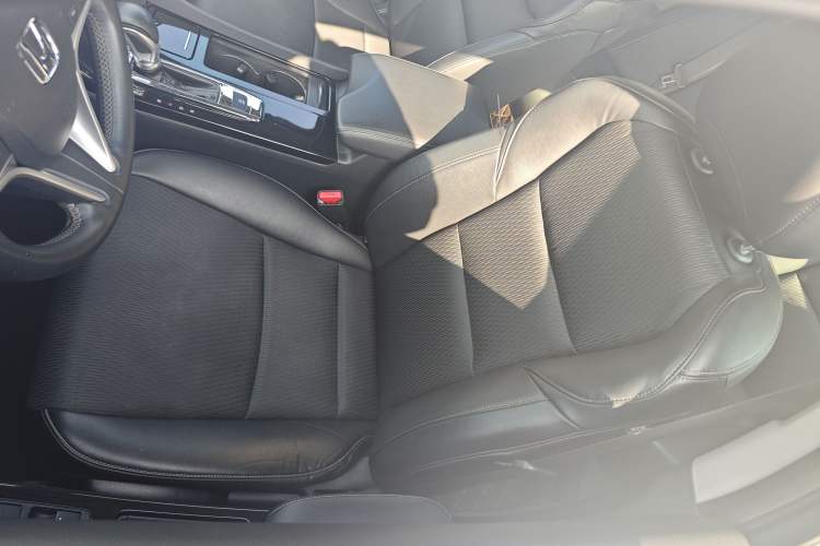 Used Honda Spirior 2017 2.0L Classic Edition Interior 6