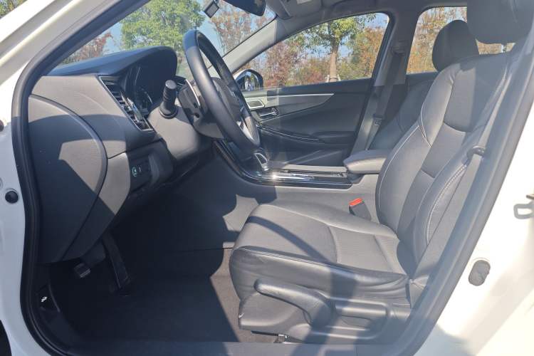Used Honda Spirior 2017 2.0L Classic Edition Interior 7