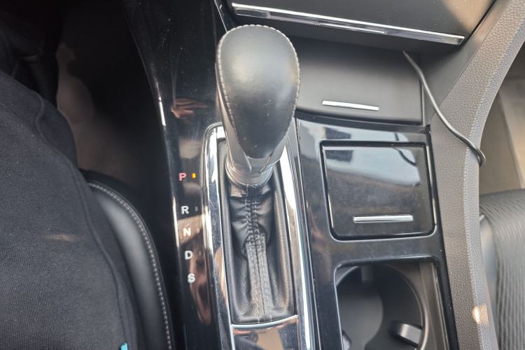 Used Honda Spirior 2017 2.0L Classic Edition Interior 8
