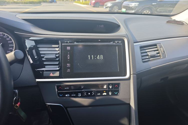Used Honda Spirior 2017 2.0L Classic Edition Interior 9
