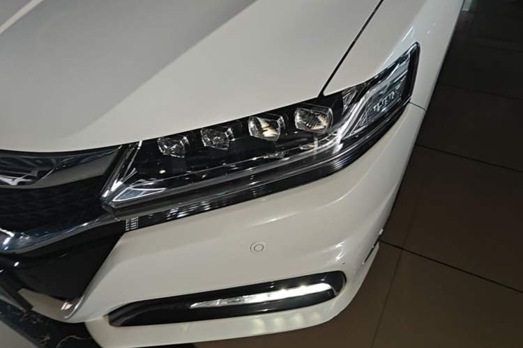 Used Honda Spirior 2017 2.4L Luxury Edition Left Front Headlight