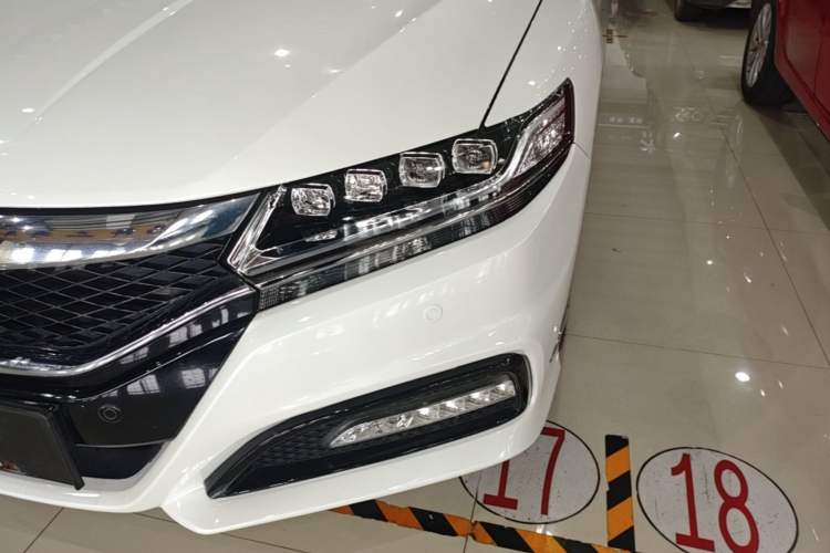 Used Honda Spirior 2017 2.4L Luxury Edition Left Front Headlight