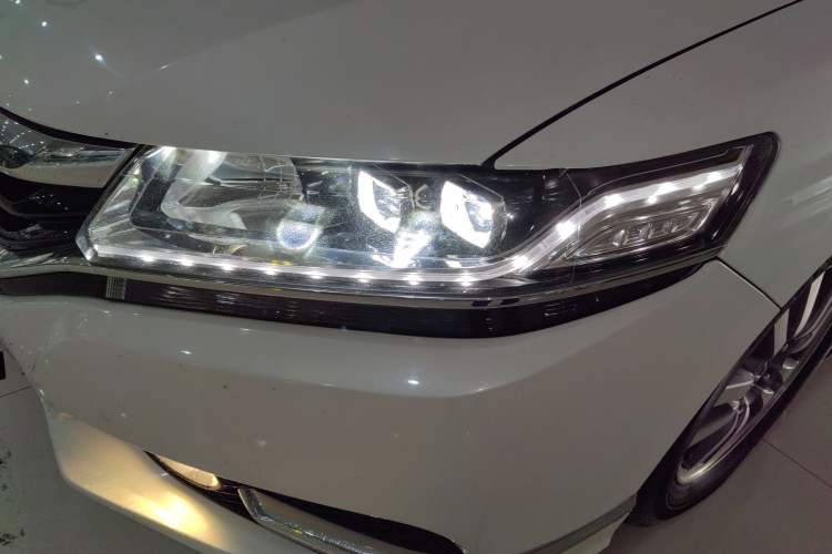 Used Honda Spirior 2017 2.0L Comfort Edition Left Front Headlight