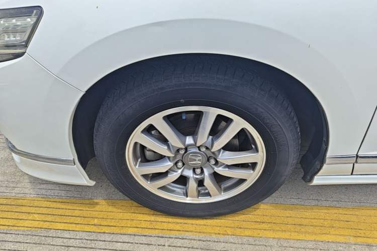 Used Honda Spirior 2017 2.0L Comfort Edition Left Front Wheel Hub