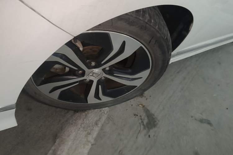 Used Honda Spirior 2017 2.4L Luxury Edition Left Front Wheel Hub