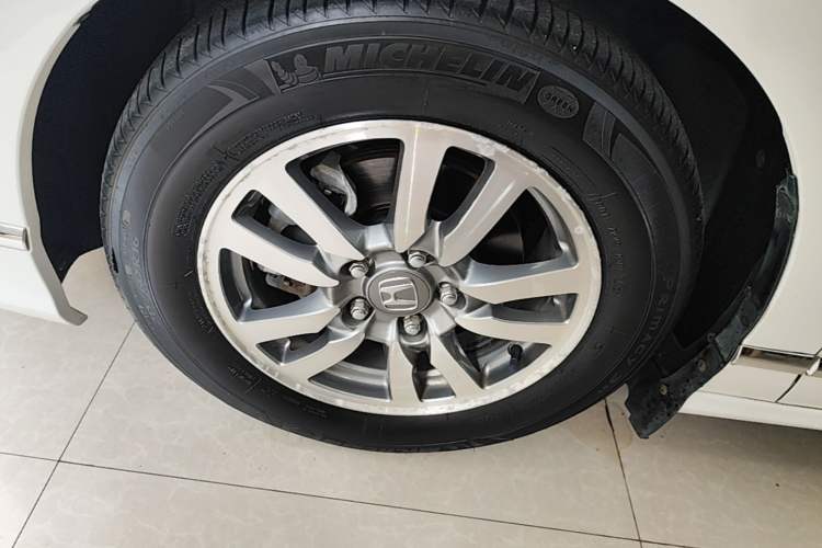 Used Honda Spirior 2017 2.0L Comfort Edition Left Front Wheel Hub