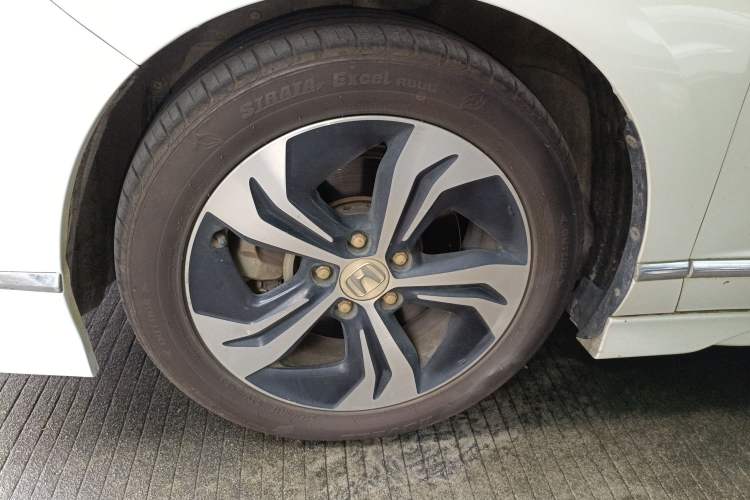 Used Honda Spirior 2017 2.4L Luxury Edition Left Front Wheel Hub