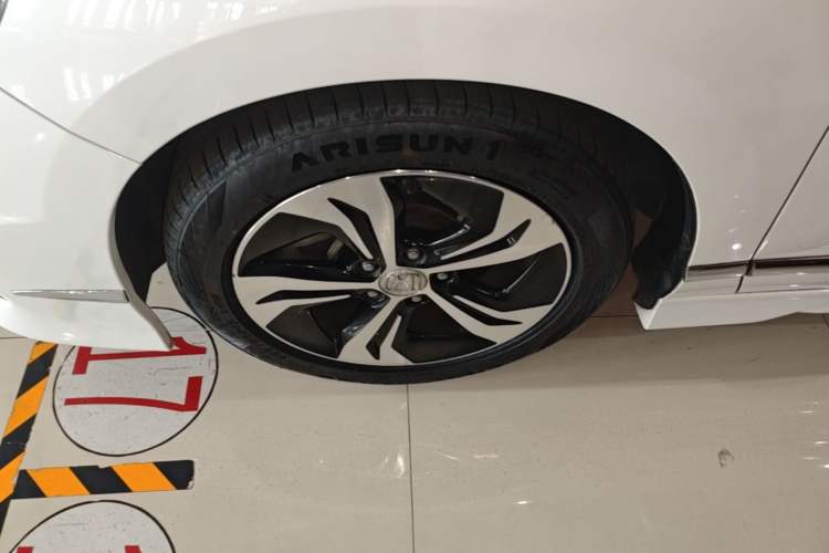 Used Honda Spirior 2017 2.4L Luxury Edition Left Front Wheel Hub