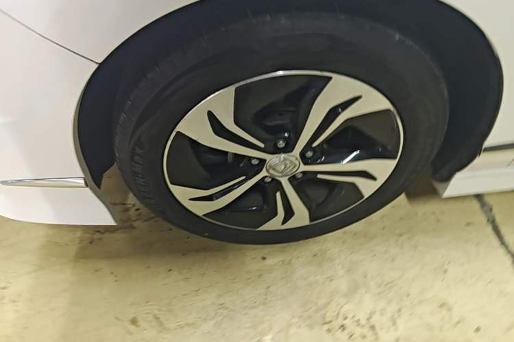 Used Honda Spirior 2017 2.4L Luxury Edition Left Front Wheel Hub