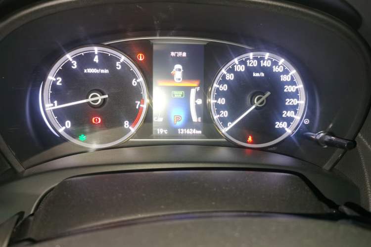 Used Honda Spirior 2017 2.0L Classic Edition Odometer Close Up
