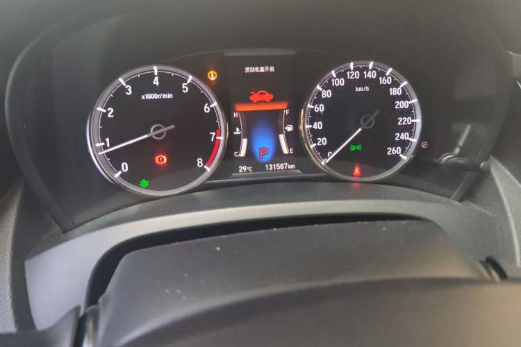 Used Honda Spirior 2017 2.0L Classic Edition Odometer Close Up
