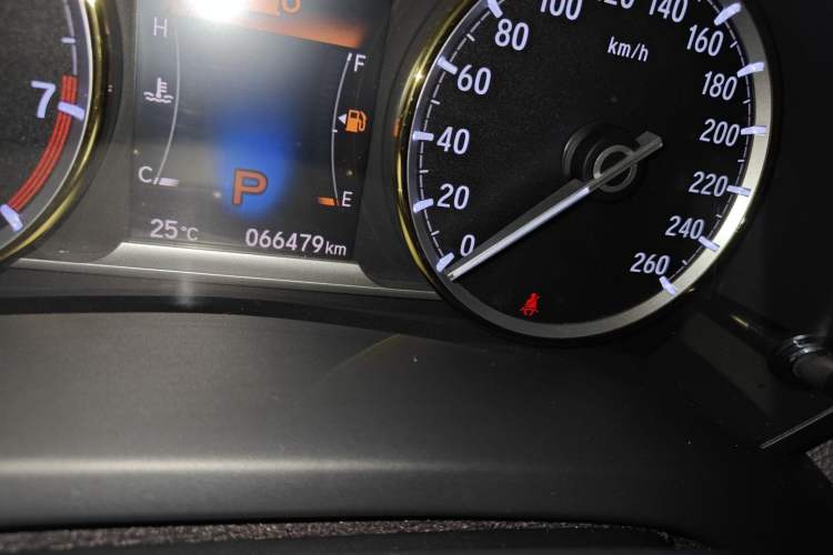 Used Honda Spirior 2017 2.0L Classic Edition Odometer Close Up