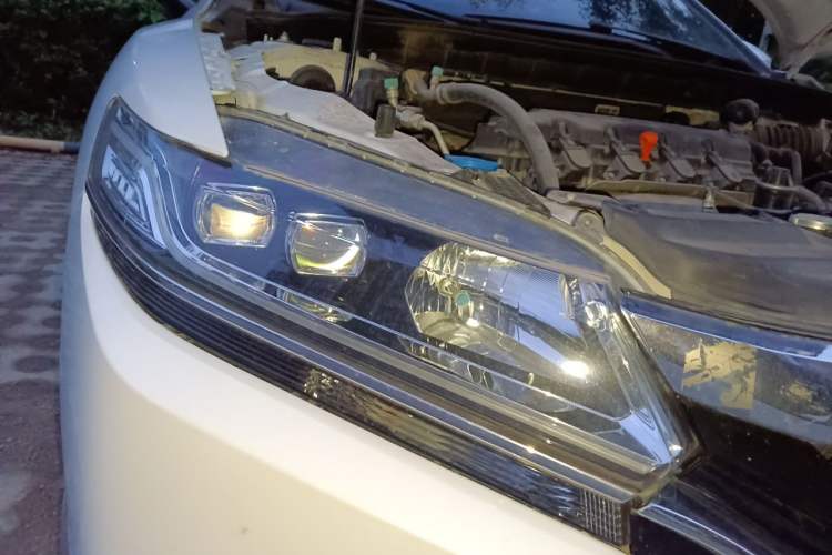 Used Honda Spirior 2017 2.0L Classic Edition Right Front Headlight