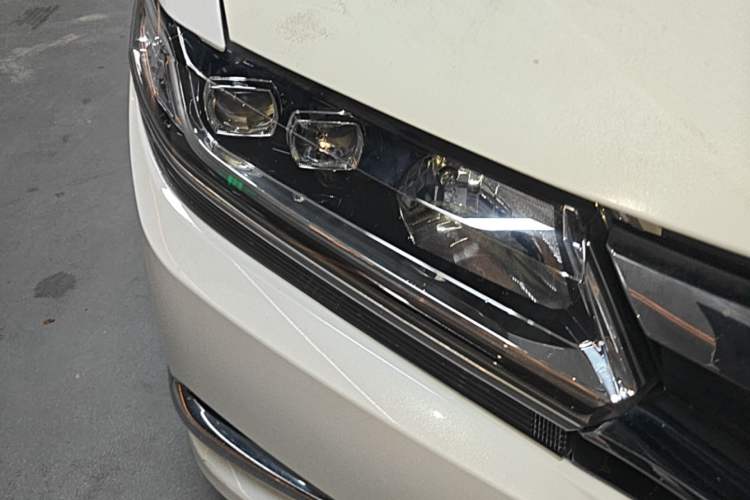 Used Honda Spirior 2017 2.0L Classic Edition Right Front Headlight