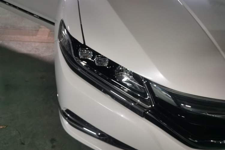 Used Honda Spirior 2017 2.0L Classic Edition Right Front Headlight