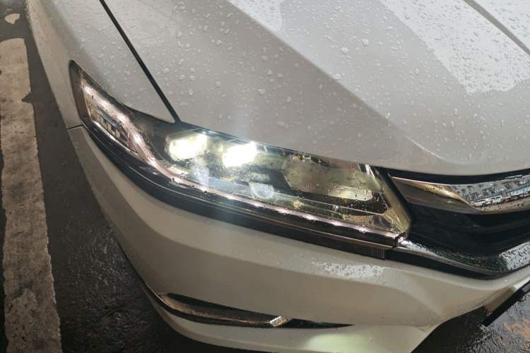 Used Honda Spirior 2017 2.0L Classic Edition Right Front Headlight