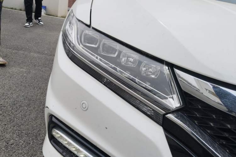 Used Honda Spirior 2017 2.4L Luxury Edition Right Front Headlight
