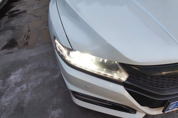 Used Honda Spirior 2017 2.4L Luxury Edition Right Front Headlight