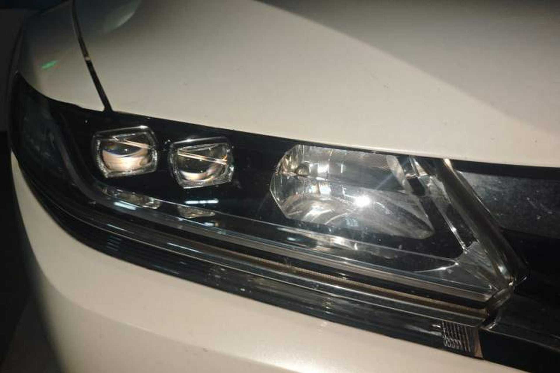 Used Honda Spirior 2017 2.0L Comfort Edition Right Front Headlight