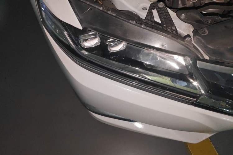 Used Honda Spirior 2017 2.0L Classic Edition Right Front Headlight