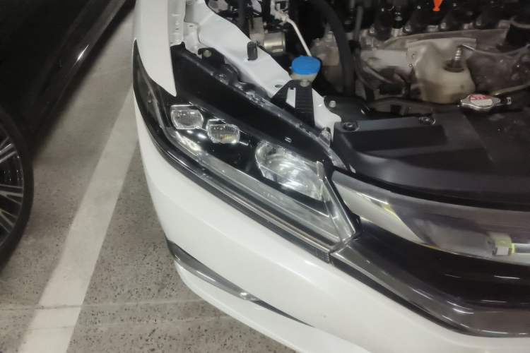 Used Honda Spirior 2017 2.0L Classic Edition Right Front Headlight
