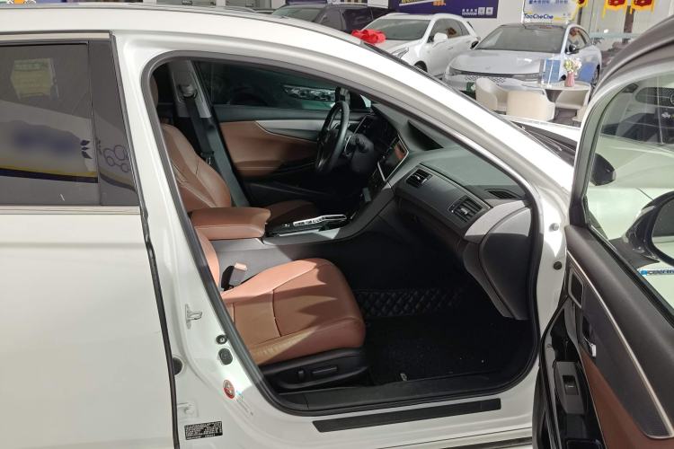 Used Honda Spirior 2017 Hybrid 2.0L Pure Drive Edition Right Front Seat